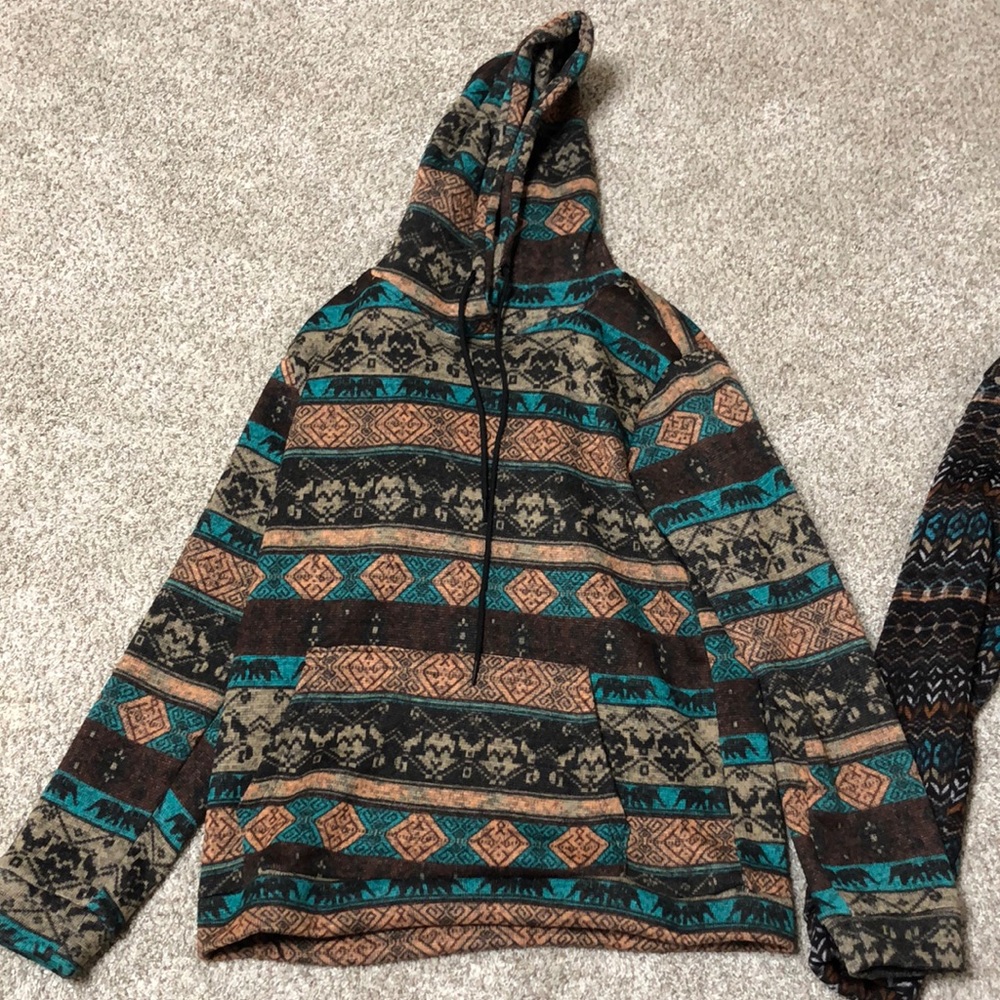 Patterned sweatshirt